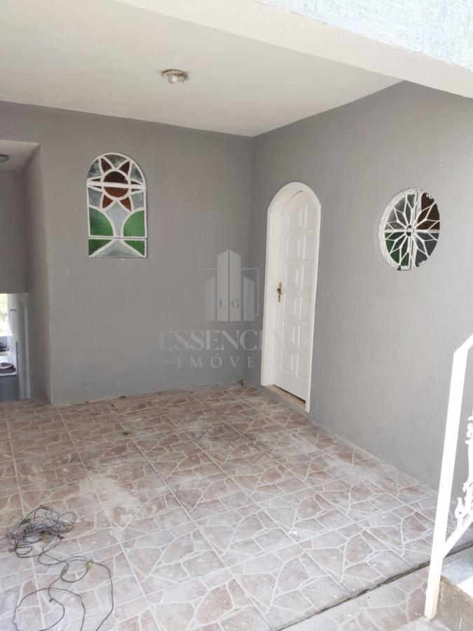 Casa para alugar com 4 quartos, 300m² - Foto 4