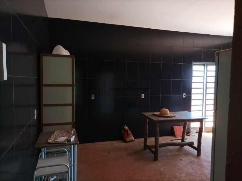 Fazenda à venda com 2 quartos, 140m² - Foto 4