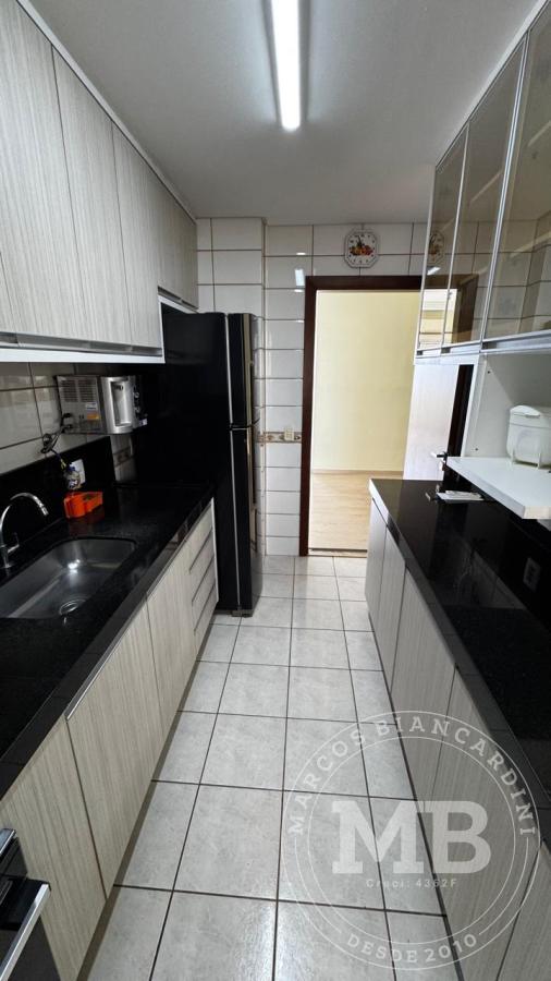 Apartamento à venda com 3 quartos, 120m² - Foto 23