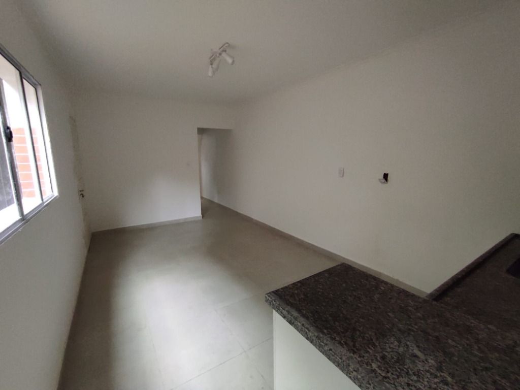 Casa à venda com 3 quartos, 210m² - Foto 7