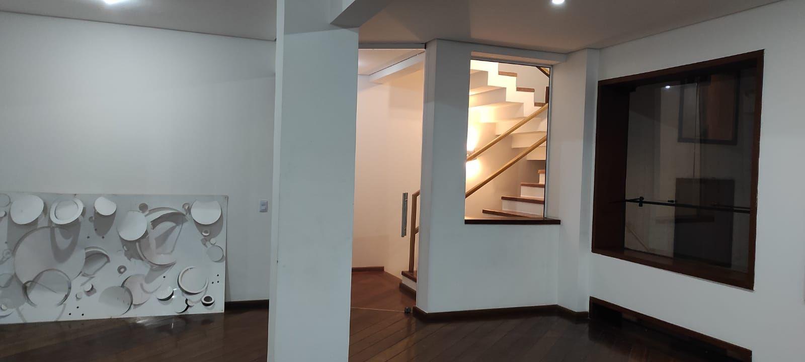 Casa para alugar com 5 quartos, 1360m² - Foto 29