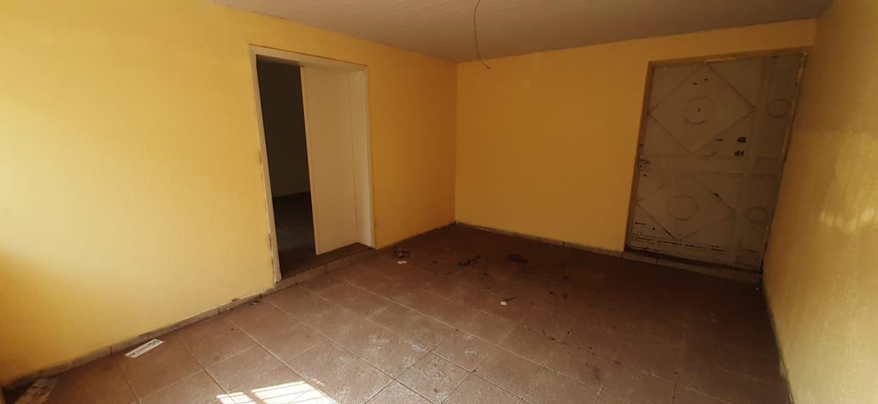 Casa para alugar com 3 quartos, 168m² - Foto 2