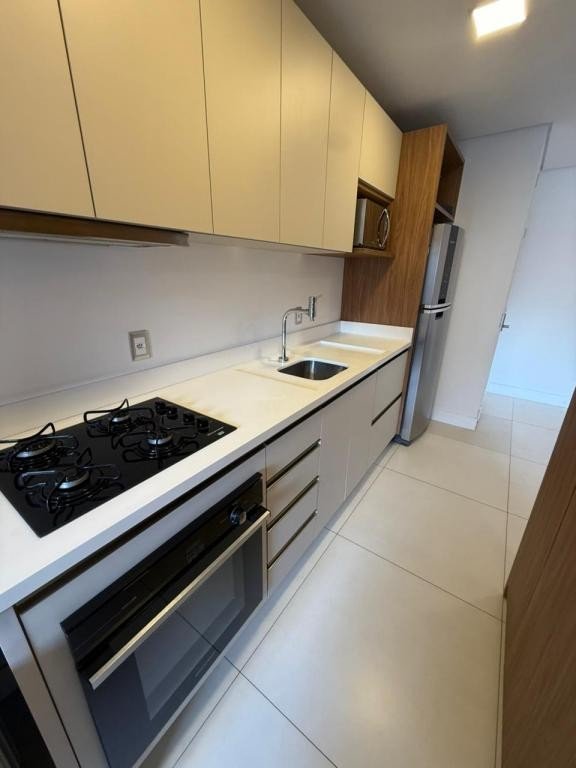 Apartamento para alugar com 2 quartos, 80m² - Foto 10