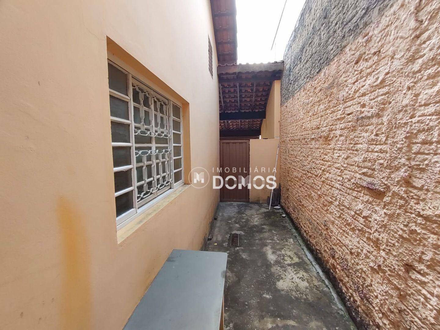 Casa à venda com 2 quartos, 85m² - Foto 2