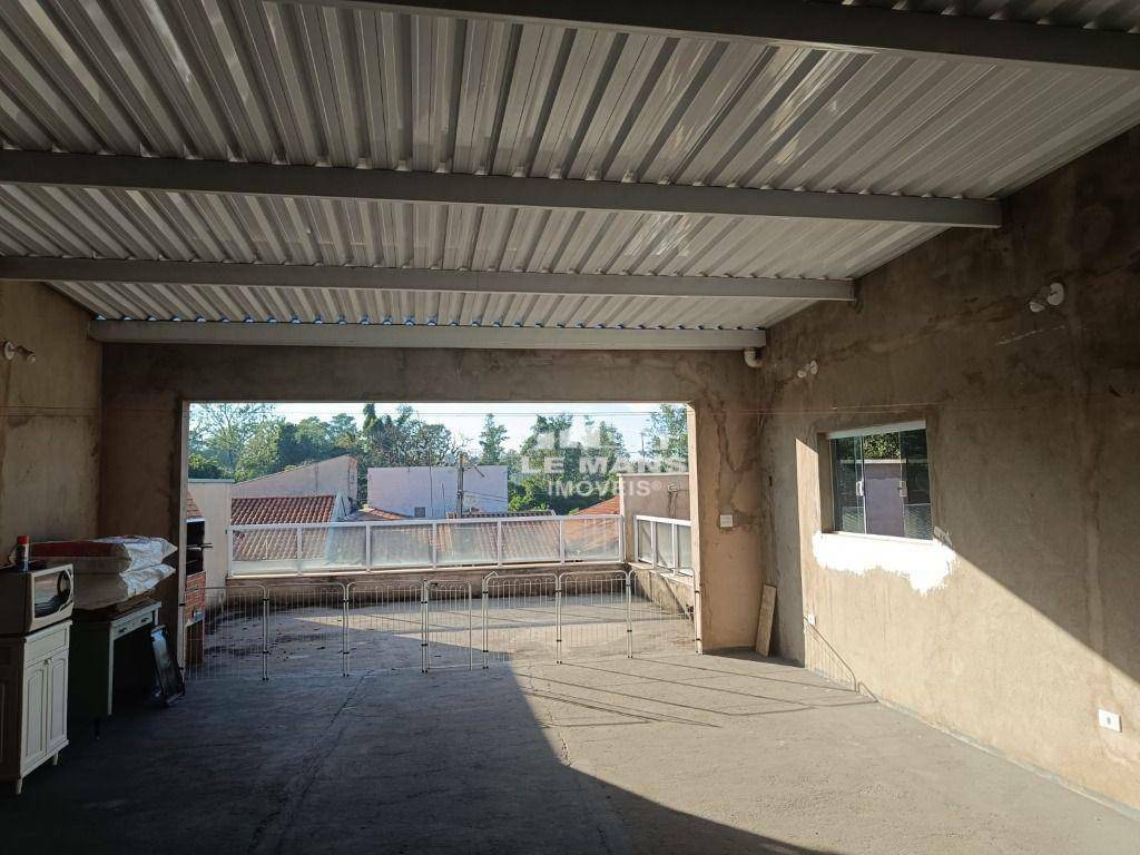 Casa à venda com 5 quartos, 200m² - Foto 18