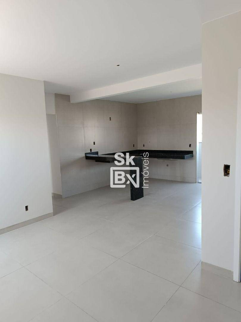 Apartamento à venda com 3 quartos, 81m² - Foto 1