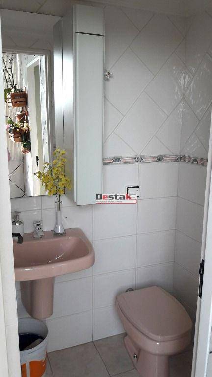 Apartamento à venda com 2 quartos, 80m² - Foto 8