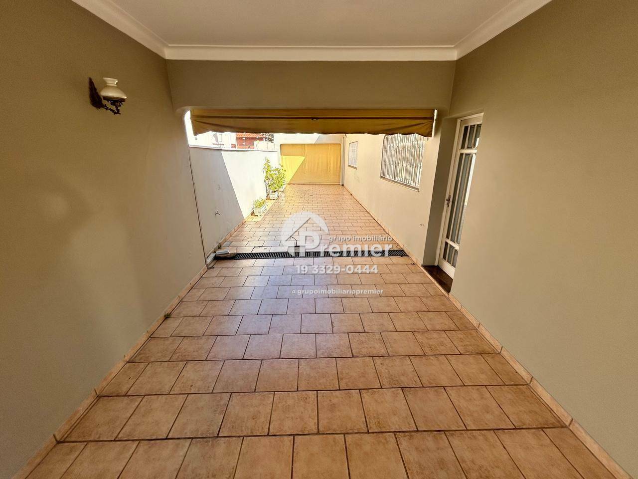 Casa para alugar com 3 quartos, 300m² - Foto 5