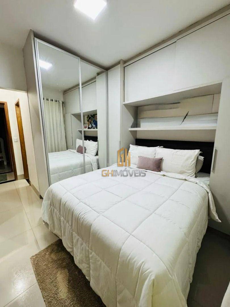 Casa à venda com 4 quartos, 135m² - Foto 15