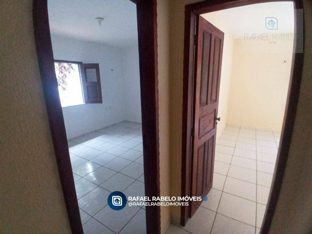 Casa à venda com 3 quartos, 300m² - Foto 7