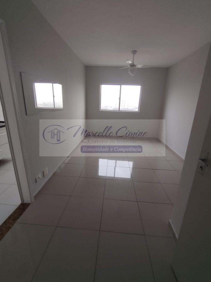 Apartamento à venda com 1 quarto, 45m² - Foto 2