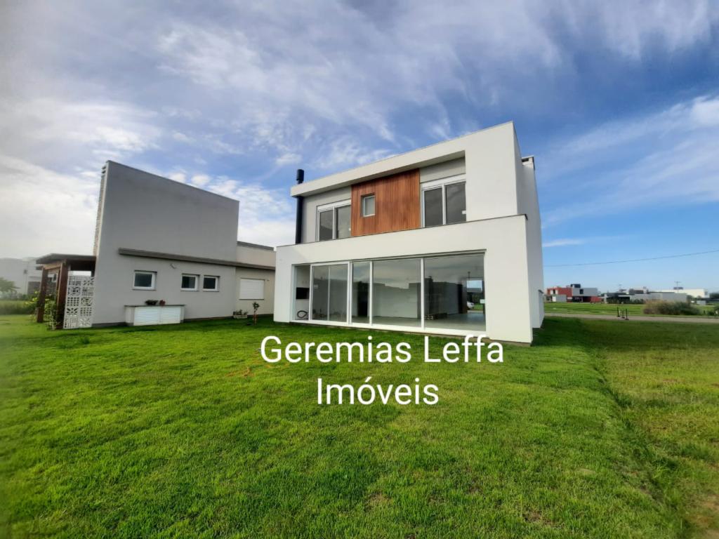 Casa à venda com 4 quartos, 330m² - Foto 17