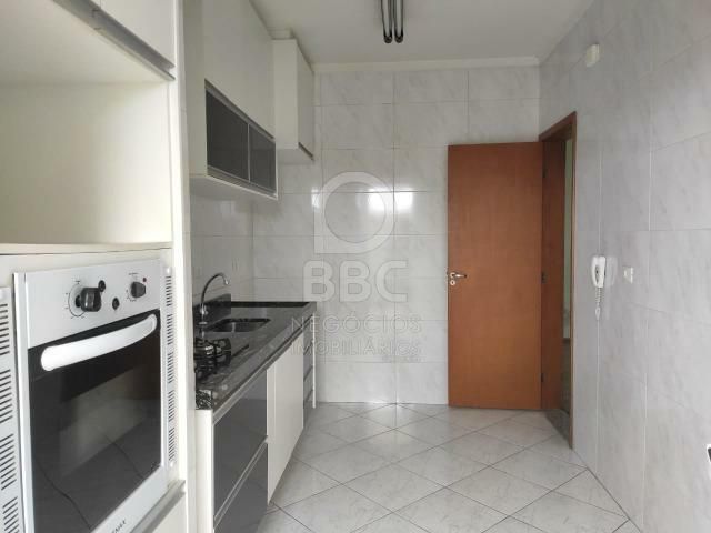 Apartamento à venda com 2 quartos, 68m² - Foto 4