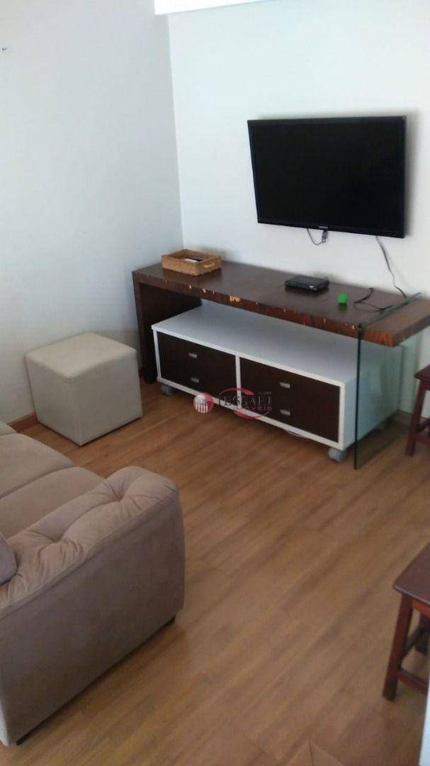 Apartamento para alugar com 1 quarto, 70m² - Foto 2