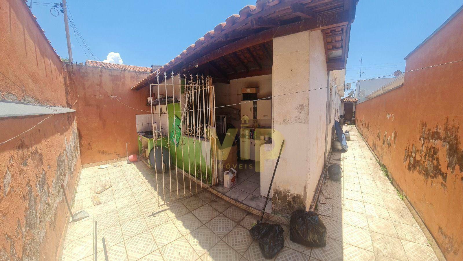 Casa de Condomínio à venda com 3 quartos, 90m² - Foto 1