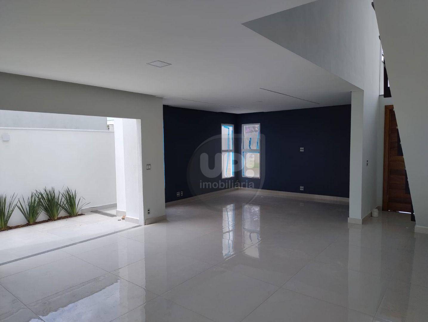 Casa à venda com 3 quartos, 211m² - Foto 12
