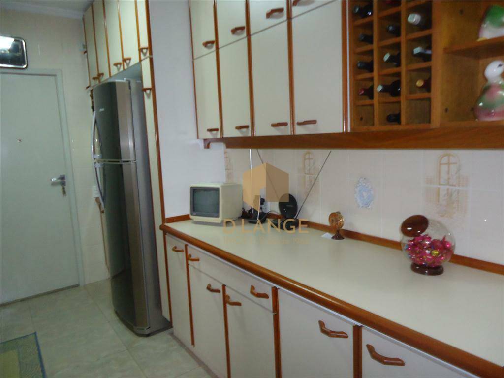 Apartamento à venda com 2 quartos, 69m² - Foto 25