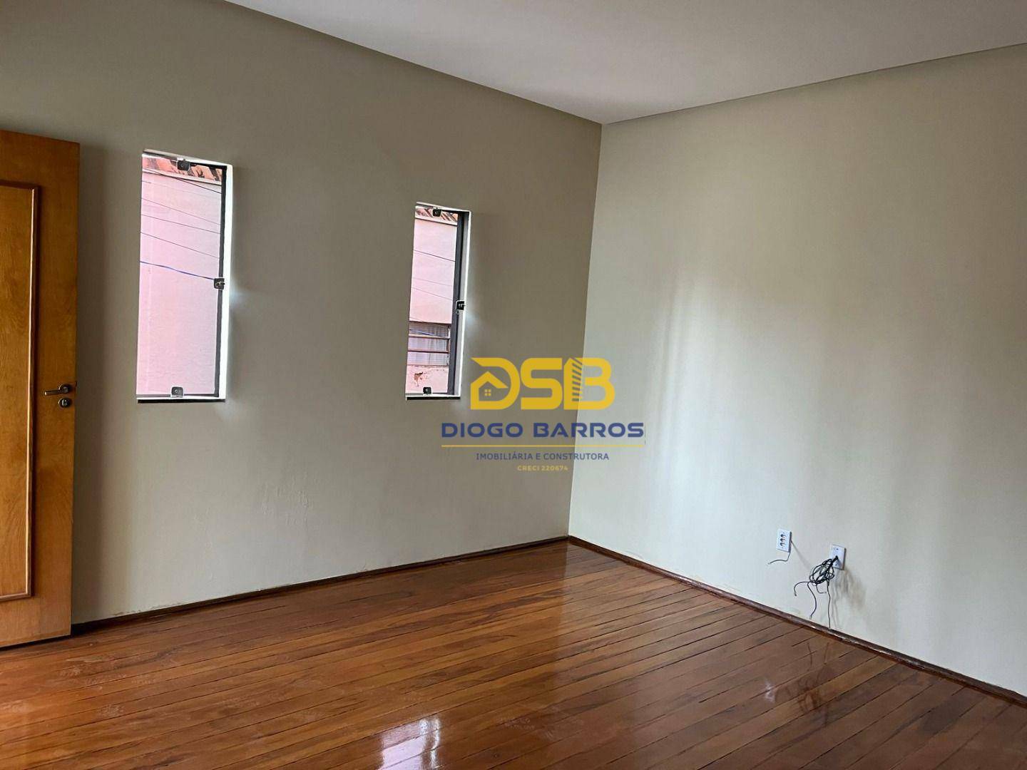 Casa, 2 quartos, 190 m² - Foto 4