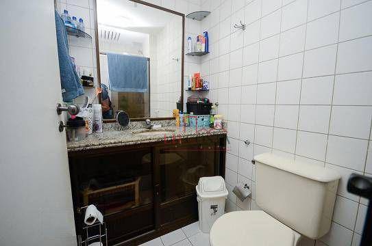 Apartamento à venda com 2 quartos, 80m² - Foto 30