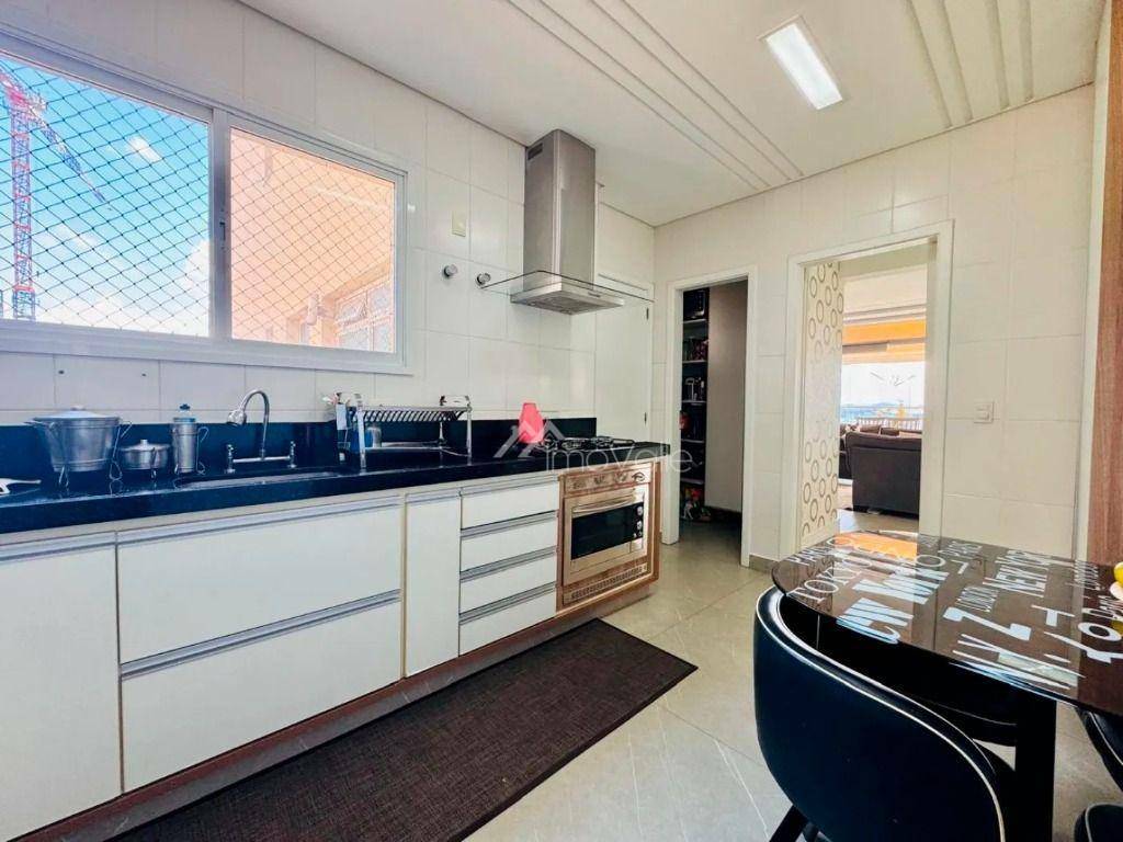 Apartamento à venda com 4 quartos, 156m² - Foto 8