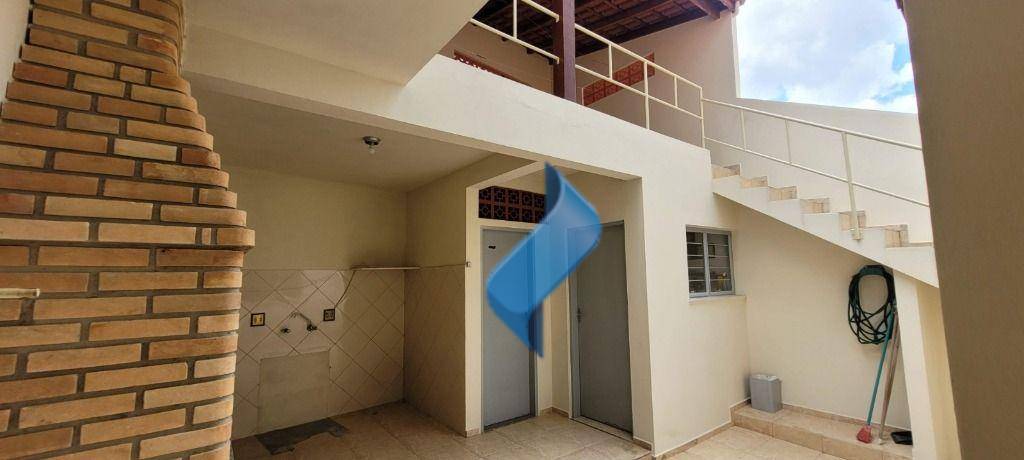 Casa à venda com 3 quartos, 190m² - Foto 10