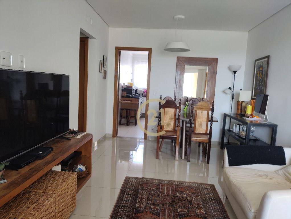 Apartamento à venda com 3 quartos, 106m² - Foto 1