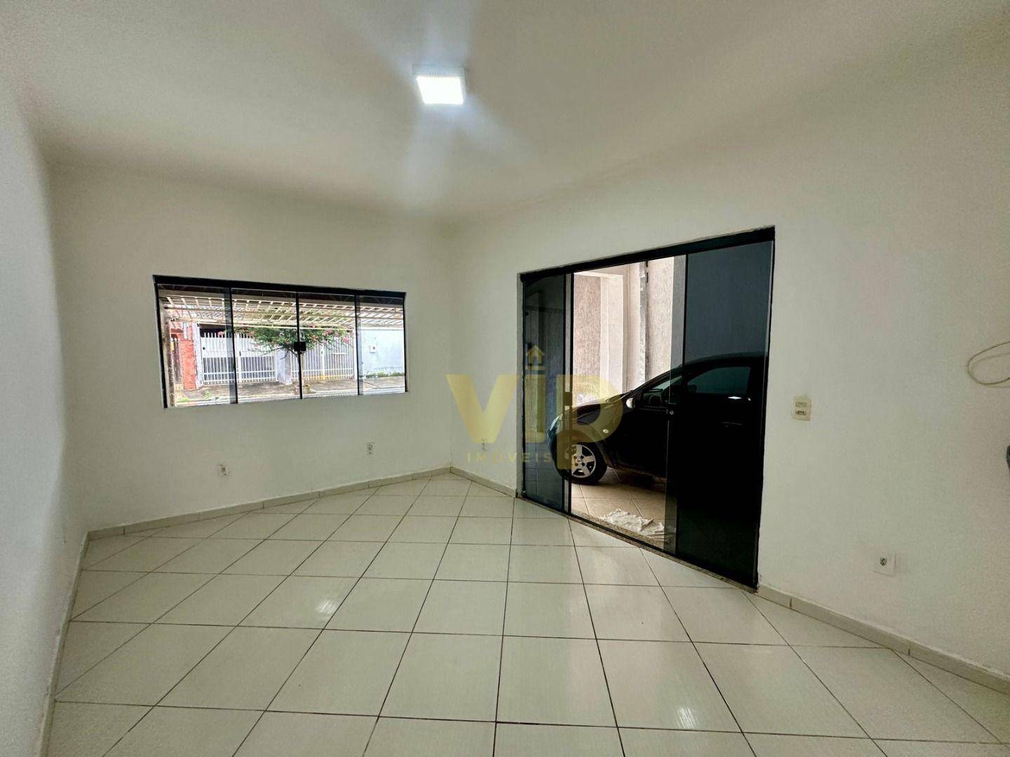 Casa à venda com 2 quartos, 104m² - Foto 2