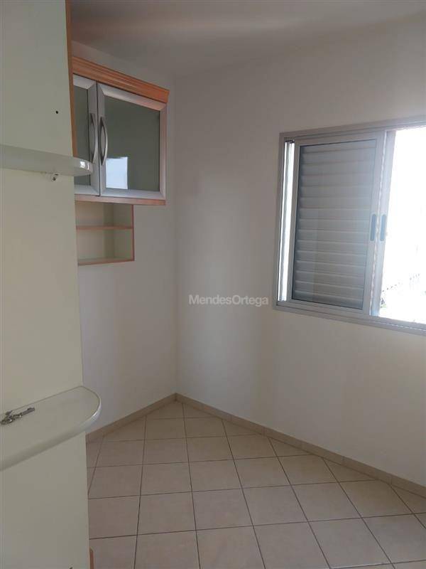 Apartamento para alugar com 2 quartos, 65m² - Foto 5