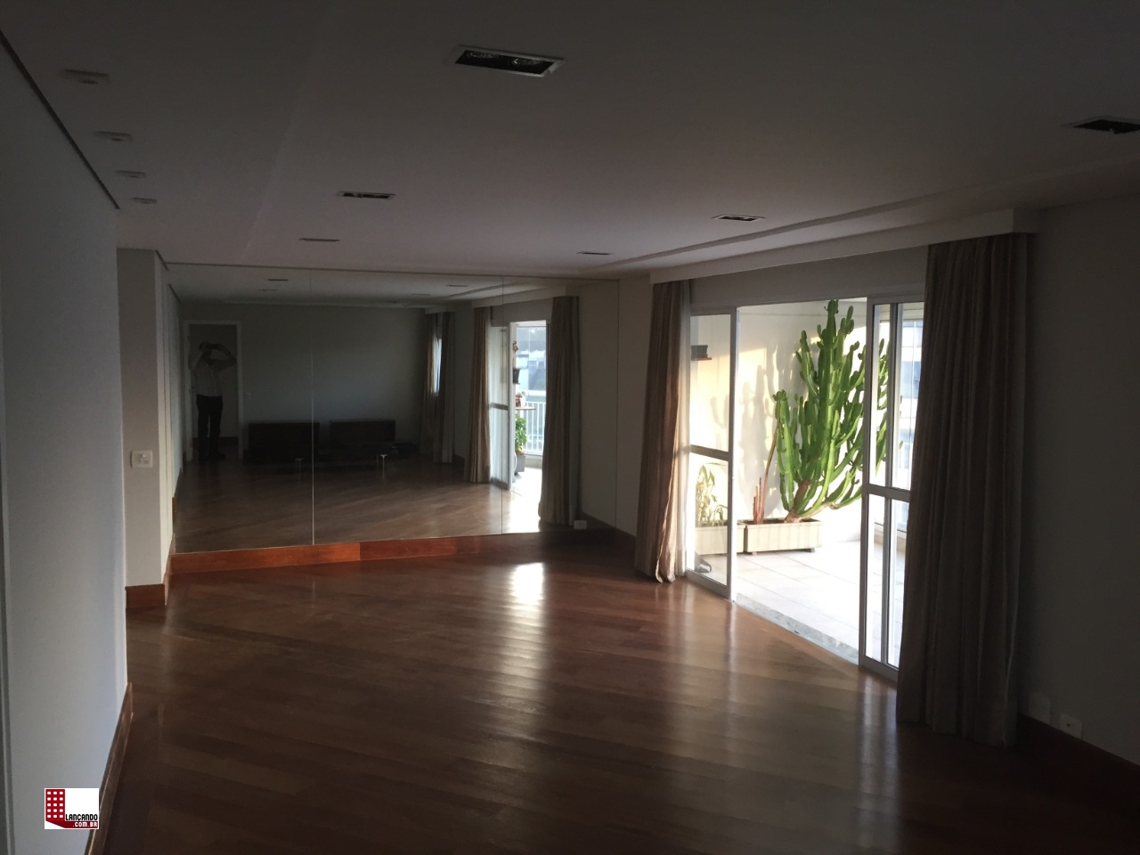 Apartamento à venda com 2 quartos, 111m² - Foto 3