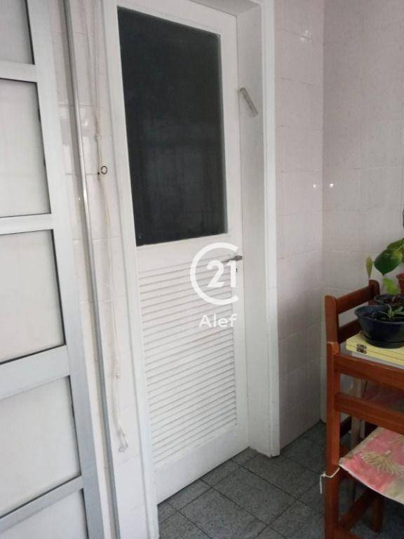 Apartamento à venda com 3 quartos, 130m² - Foto 42