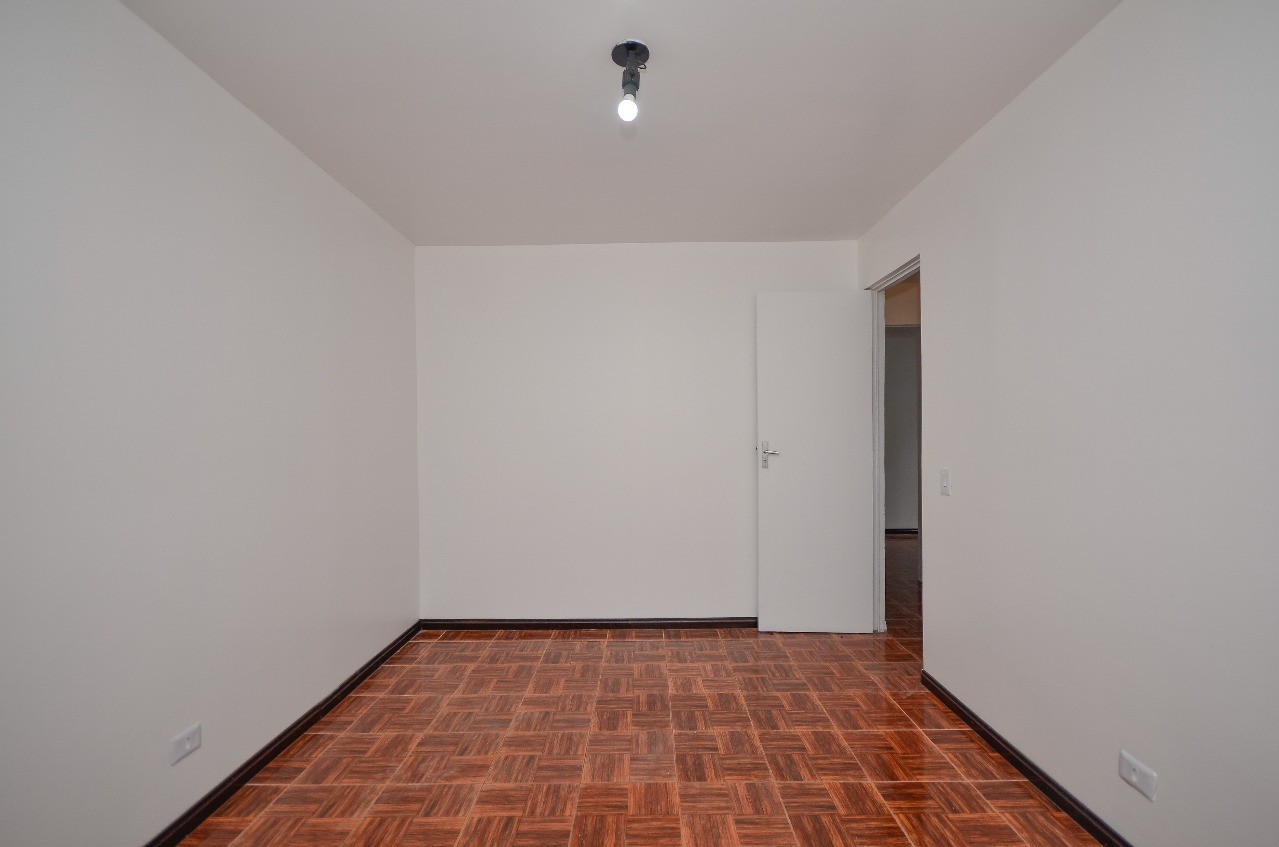 Casa à venda com 3 quartos, 80m² - Foto 14