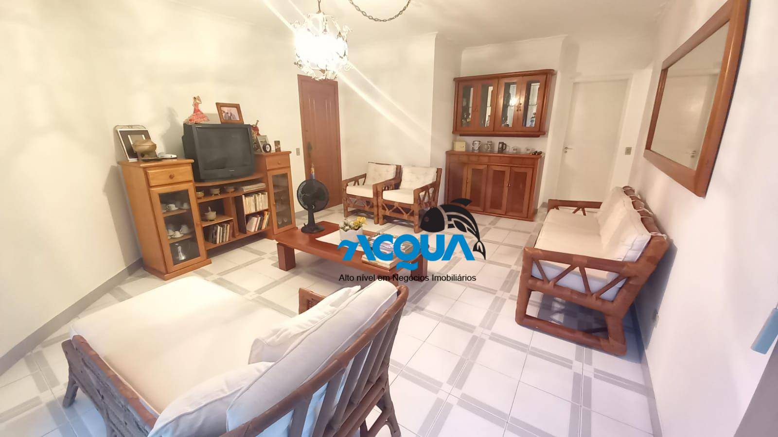 Apartamento à venda com 3 quartos, 100m² - Foto 1