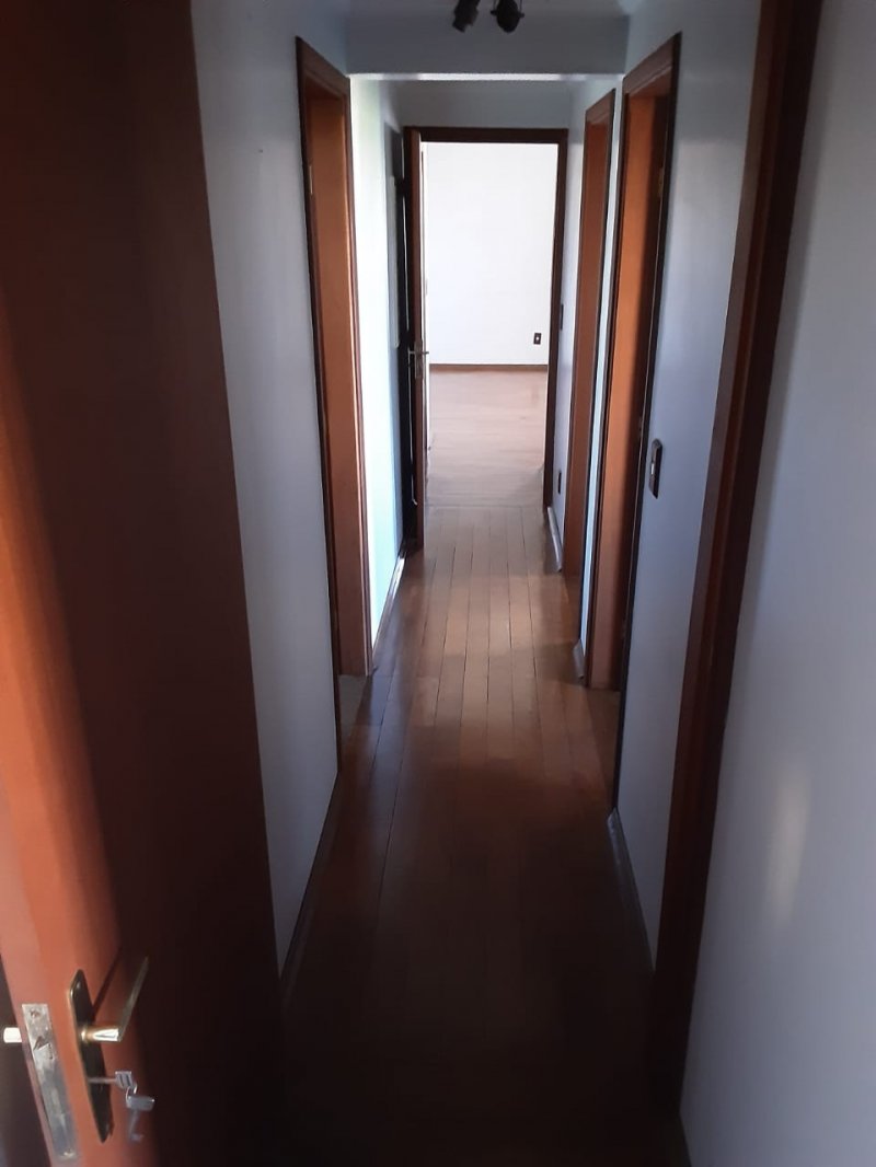 Apartamento à venda com 3 quartos, 125m² - Foto 12