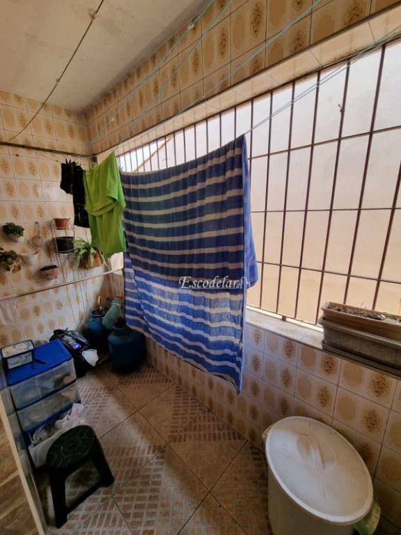 Sobrado à venda com 3 quartos, 300m² - Foto 25