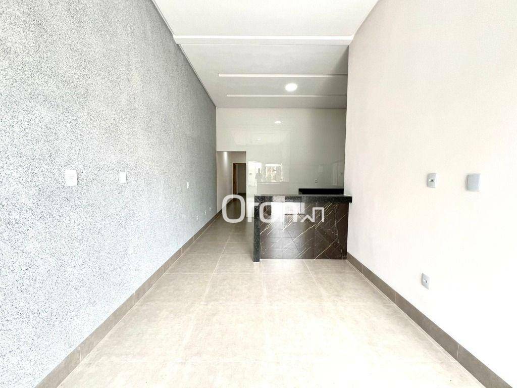 Casa à venda com 2 quartos, 98m² - Foto 2