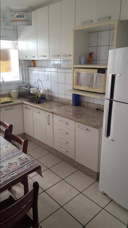 Apartamento à venda com 2 quartos, 75m² - Foto 18