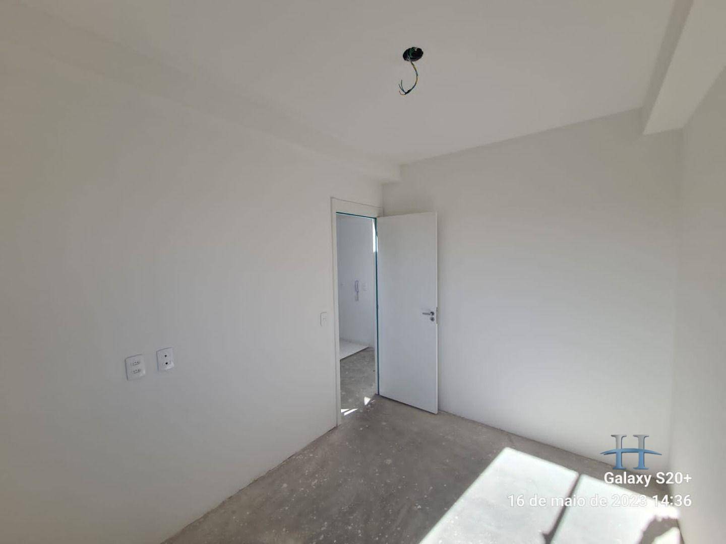 Apartamento à venda com 1 quarto, 59m² - Foto 11