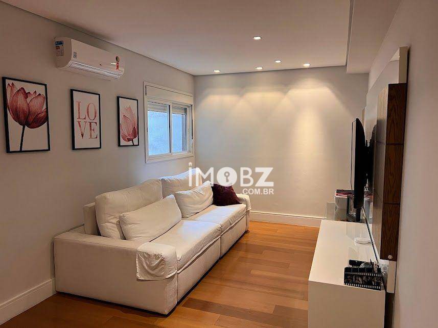 Apartamento à venda com 4 quartos, 238m² - Foto 3