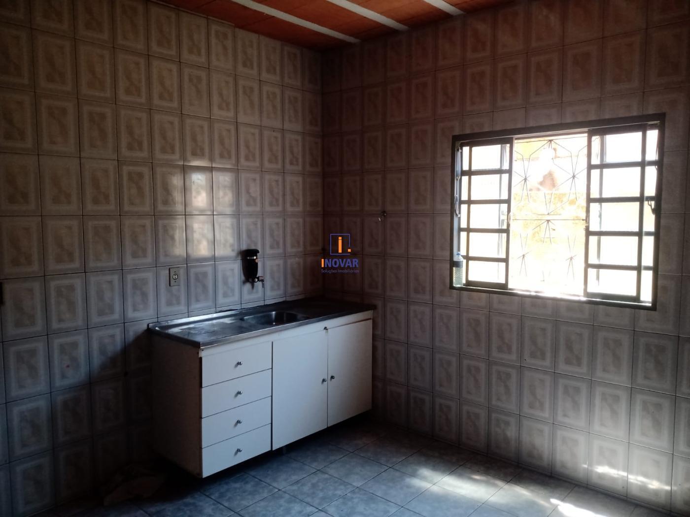 Casa à venda com 2 quartos, 200m² - Foto 5