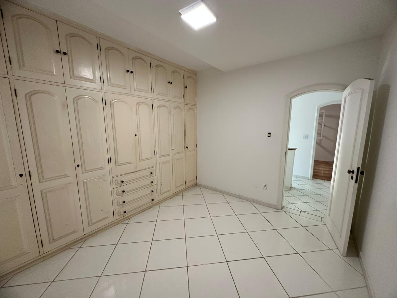 Casa de Condomínio à venda com 4 quartos, 600m² - Foto 17