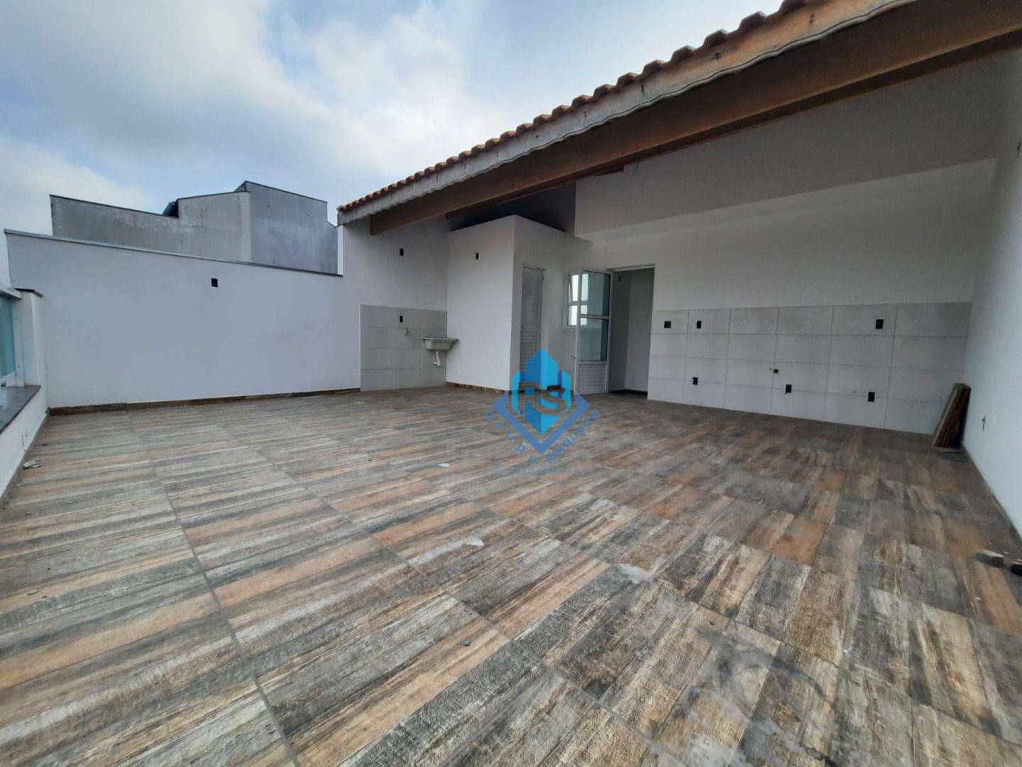 Cobertura à venda com 2 quartos, 86m² - Foto 2