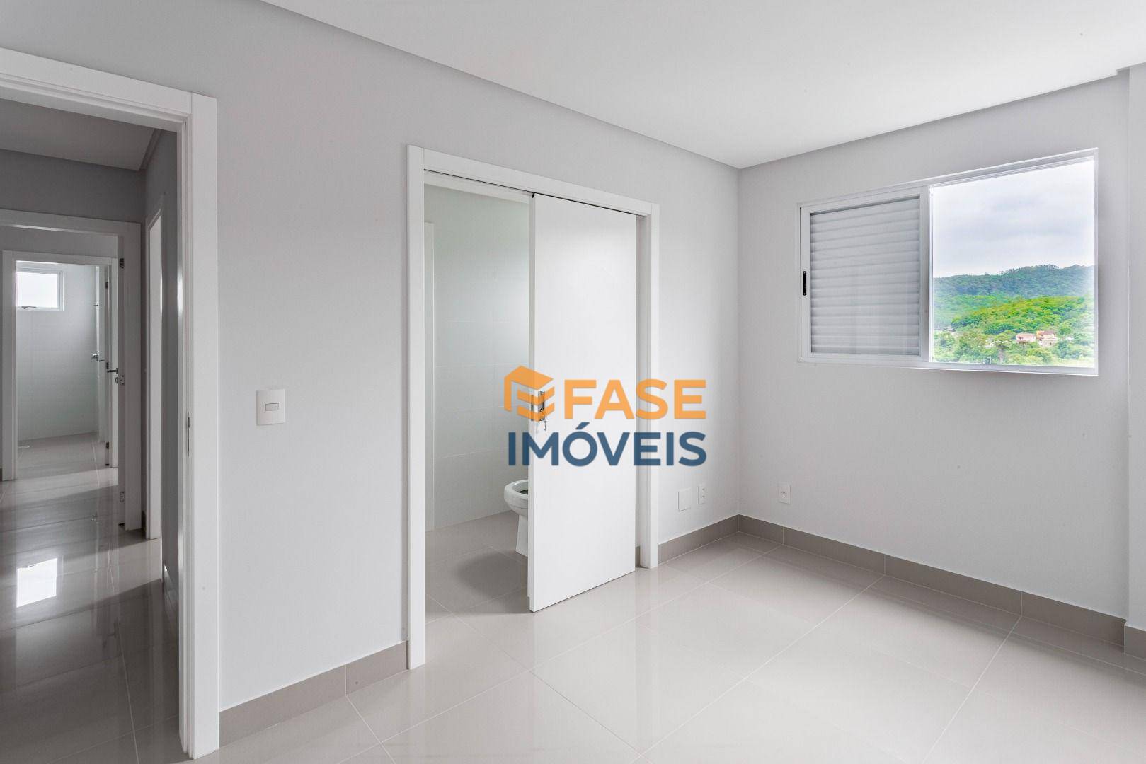 Apartamento à venda com 3 quartos, 127m² - Foto 16