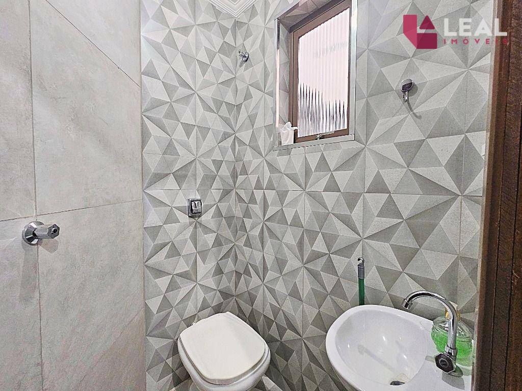 Apartamento para alugar com 3 quartos, 130m² - Foto 14