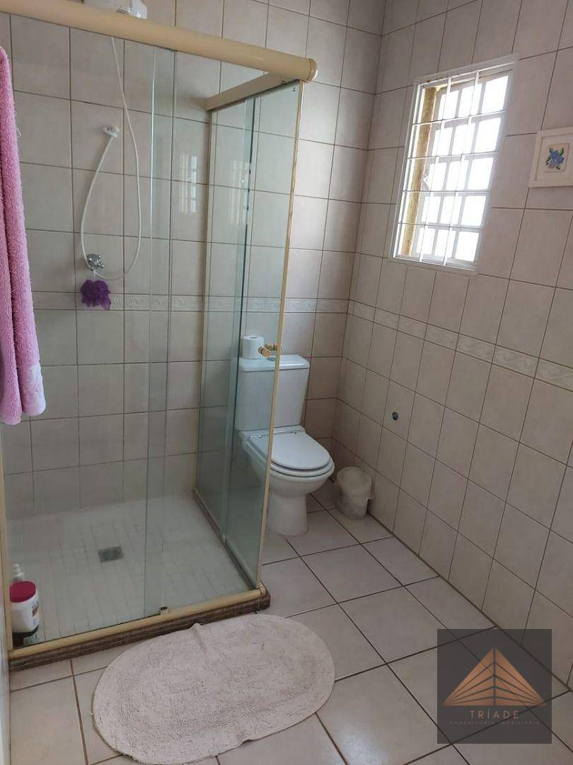 Casa de Condomínio à venda com 3 quartos, 200m² - Foto 25