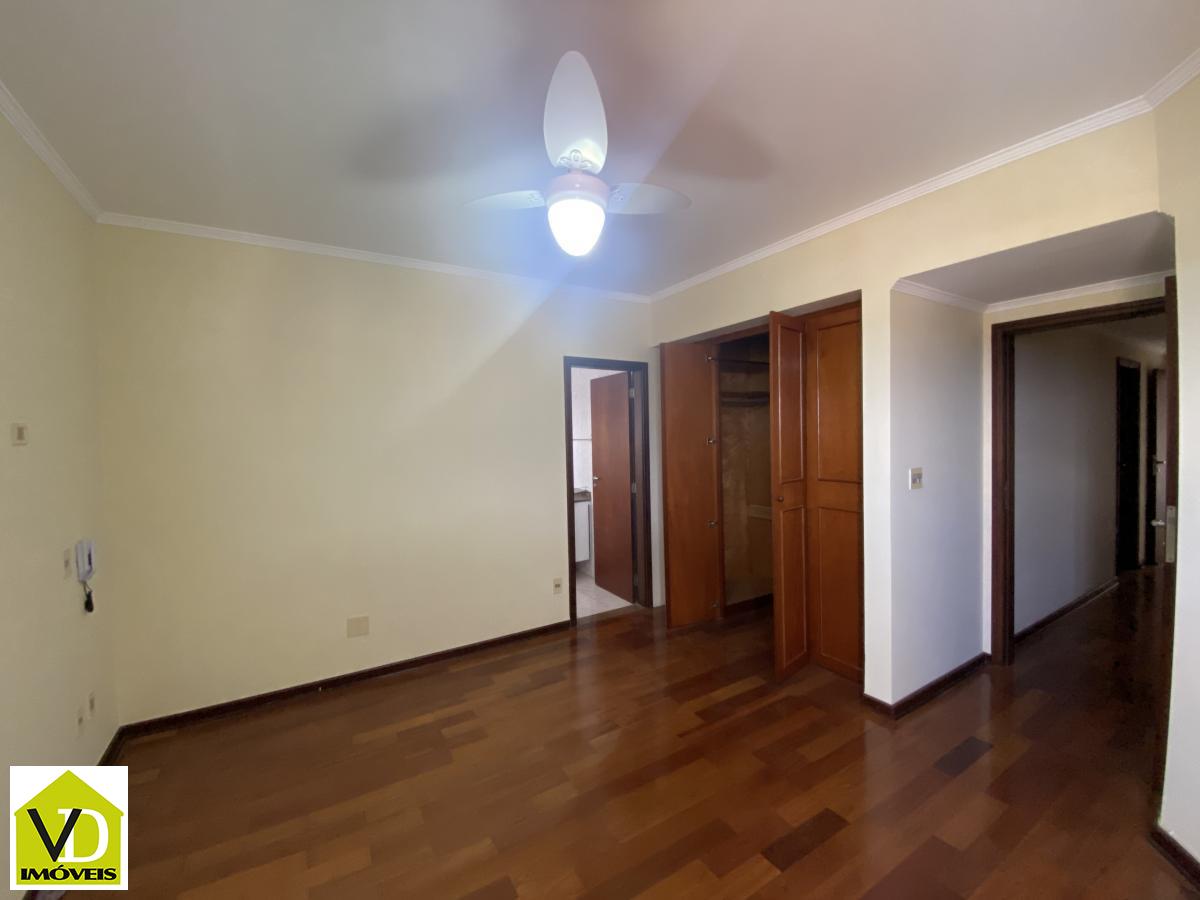 Apartamento à venda com 3 quartos, 180m² - Foto 21