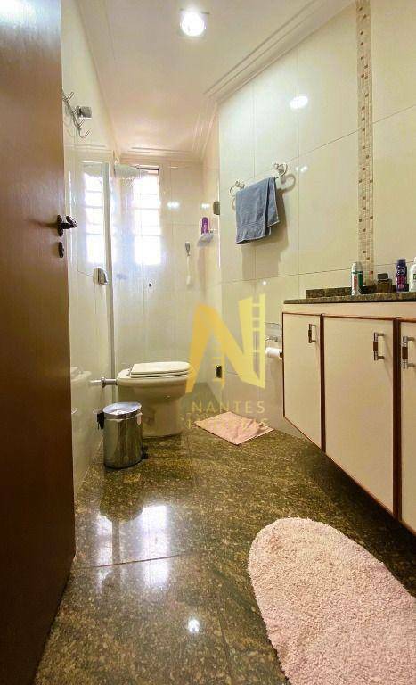 Apartamento à venda com 4 quartos, 190m² - Foto 26