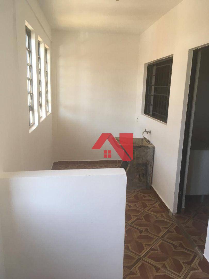 Chácara à venda com 2 quartos, 180m² - Foto 2