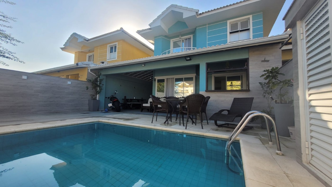 Apartamento à venda com 4 quartos, 180m² - Foto 2
