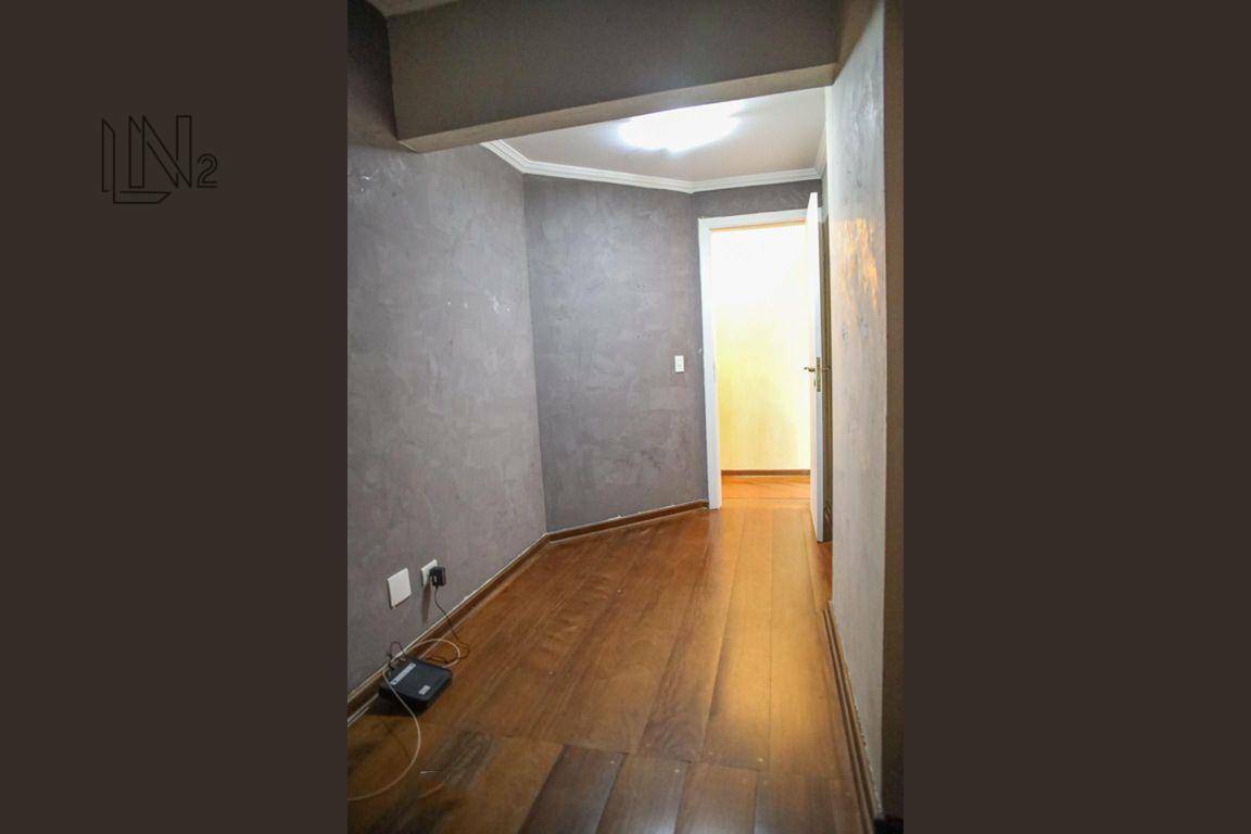 Apartamento para alugar com 3 quartos, 105m² - Foto 32