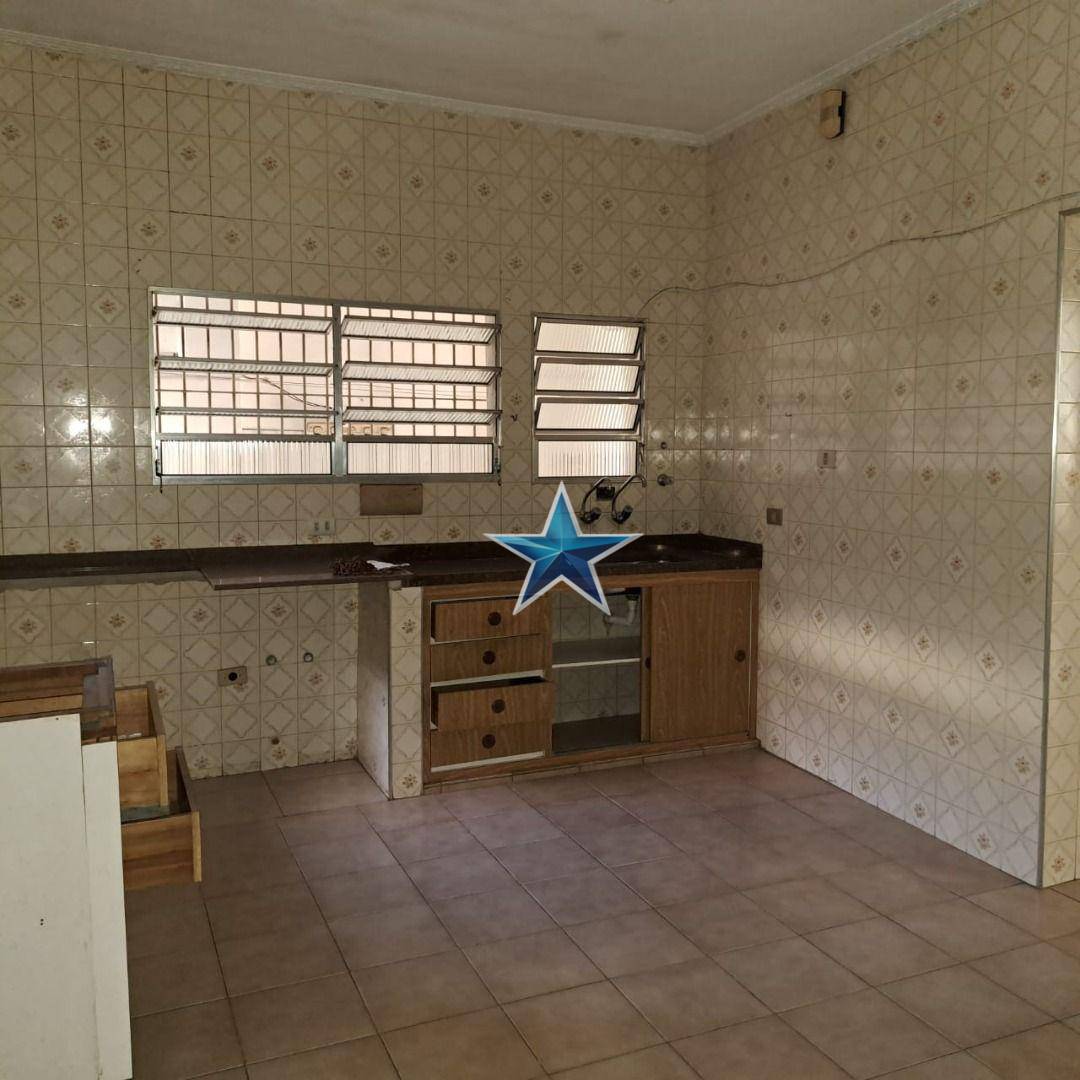 Sobrado à venda com 4 quartos, 200m² - Foto 19